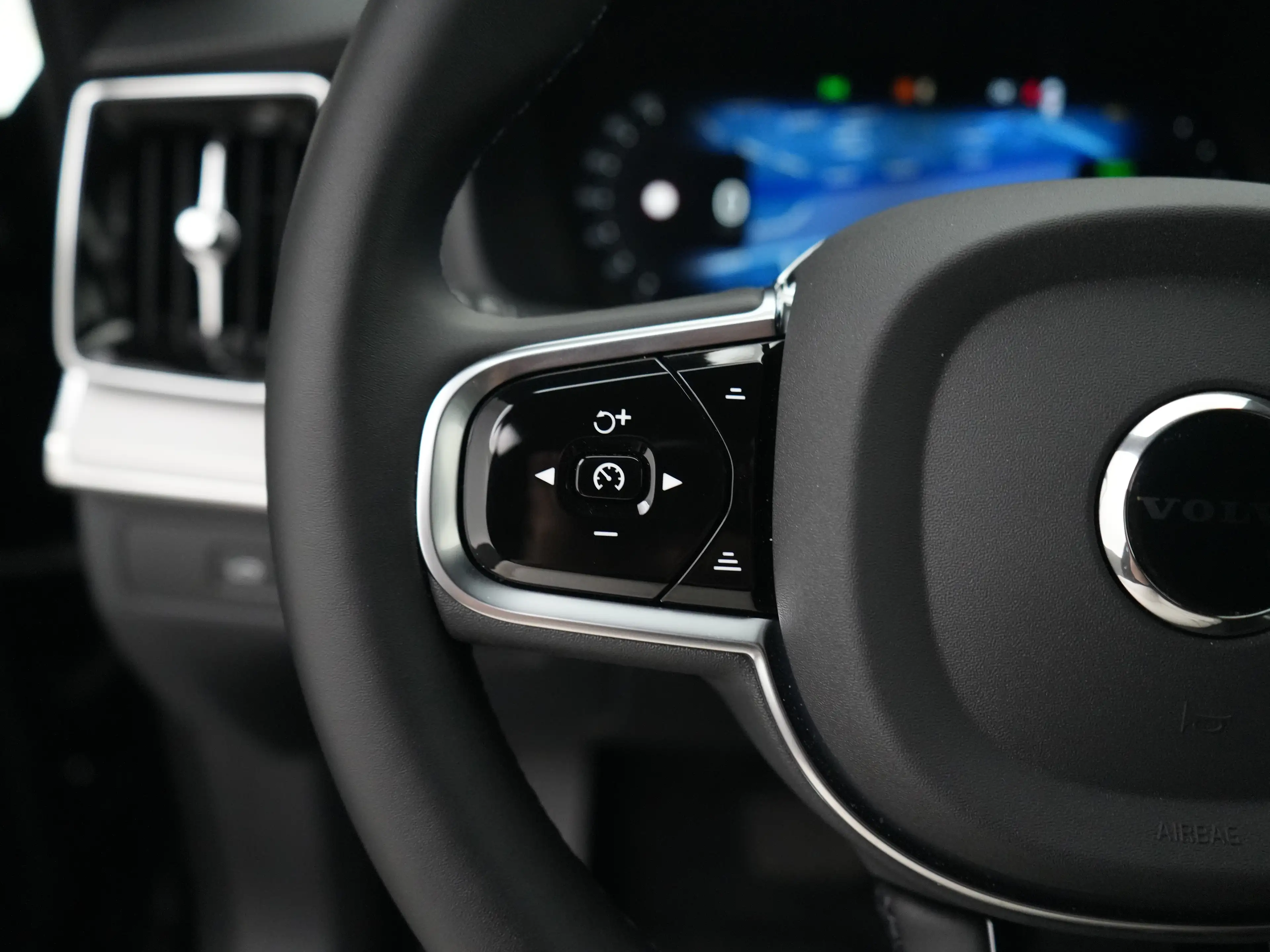 Volvo XC90 T8 Recharge AWD Ultra Black Edition Executive | Fu — photo 35