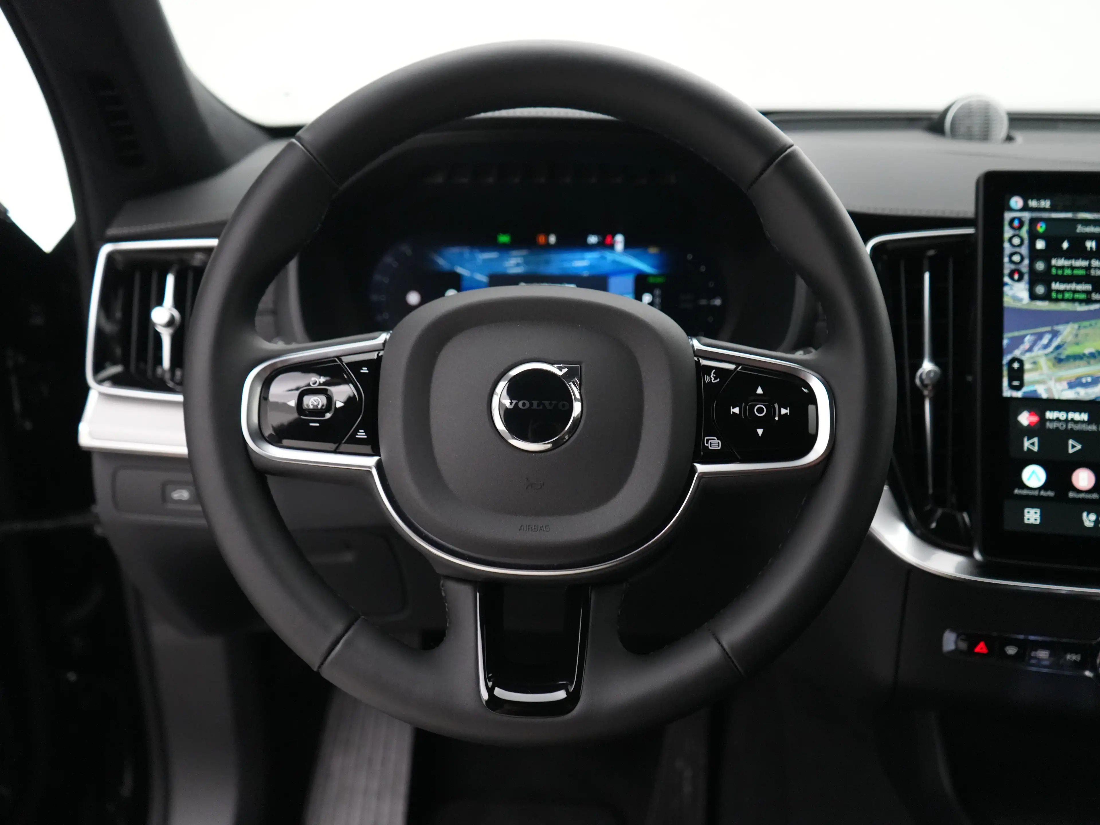 Volvo XC90 T8 Recharge AWD Ultra Black Edition Executive | Fu — photo 34