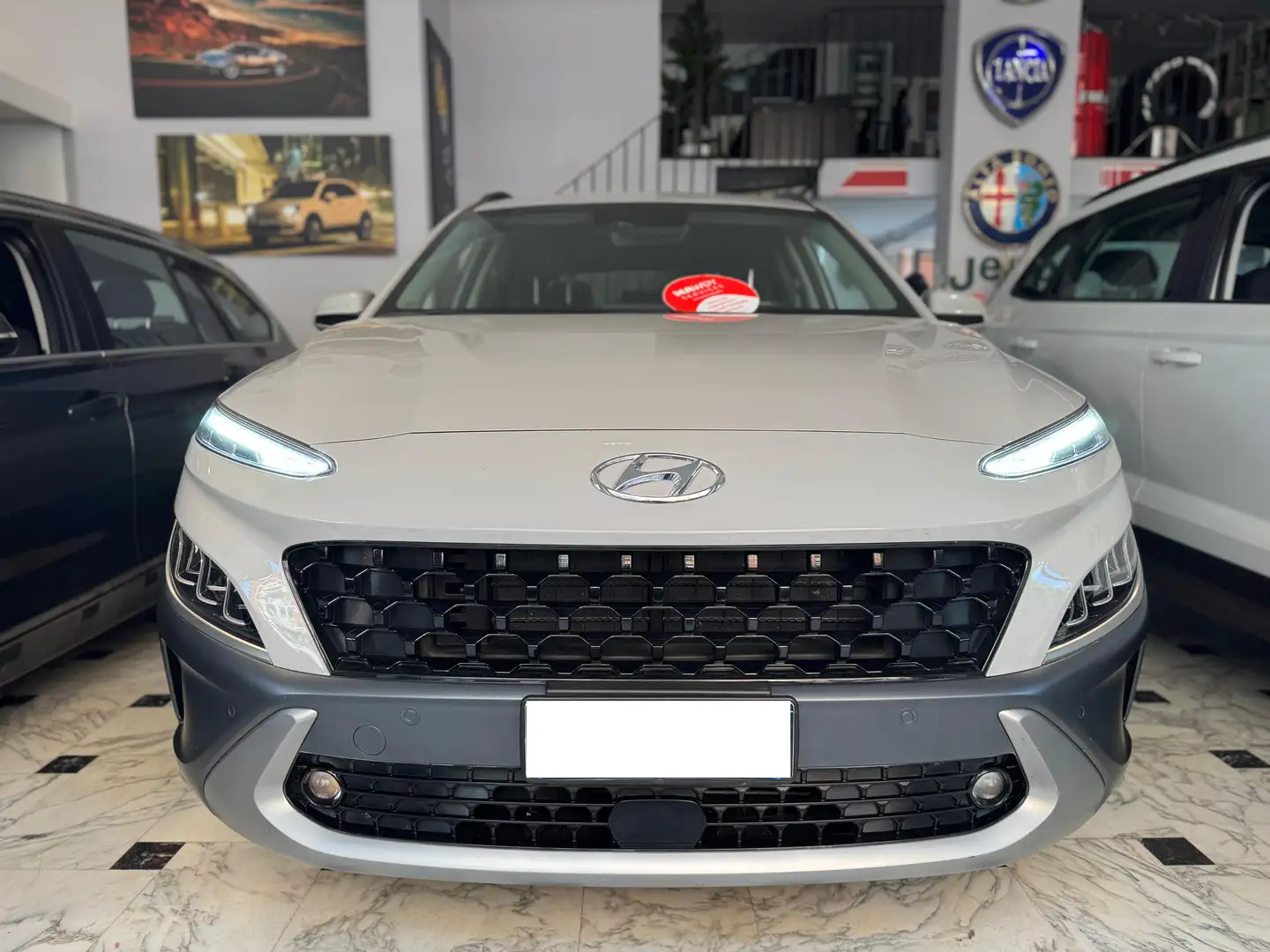 Hyundai KONA 1.6 gdi hev Xline Safety Pack 2wd 141cv dct Grijs - 2