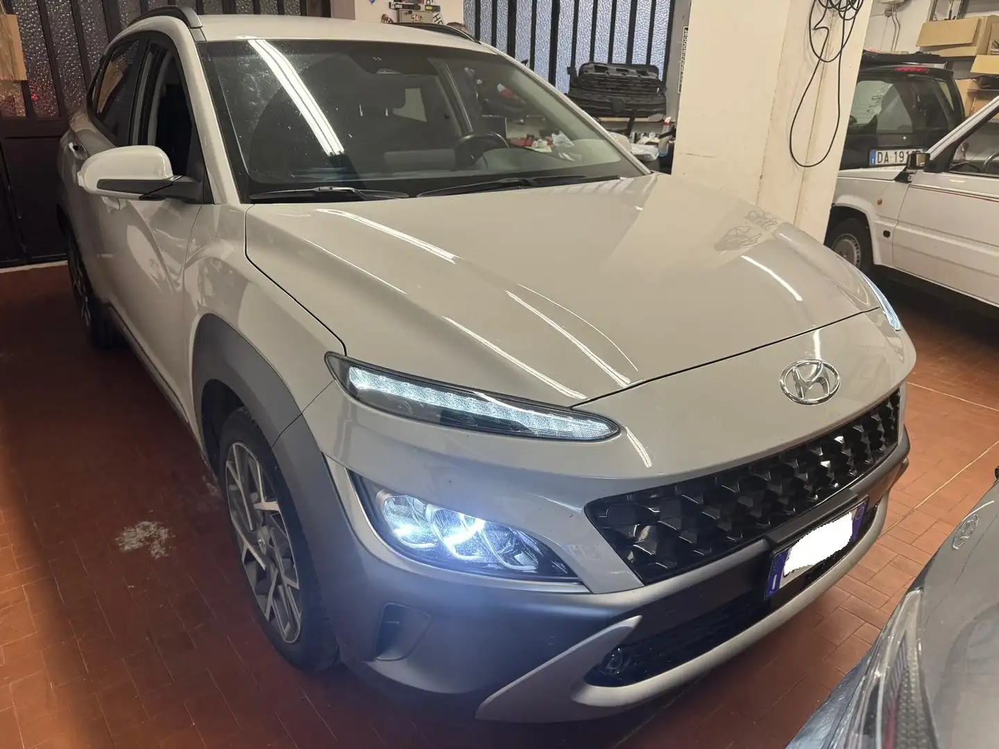Hyundai KONA 1.6 gdi hev Xline Safety Pack 2wd 141cv dct Grau - 2