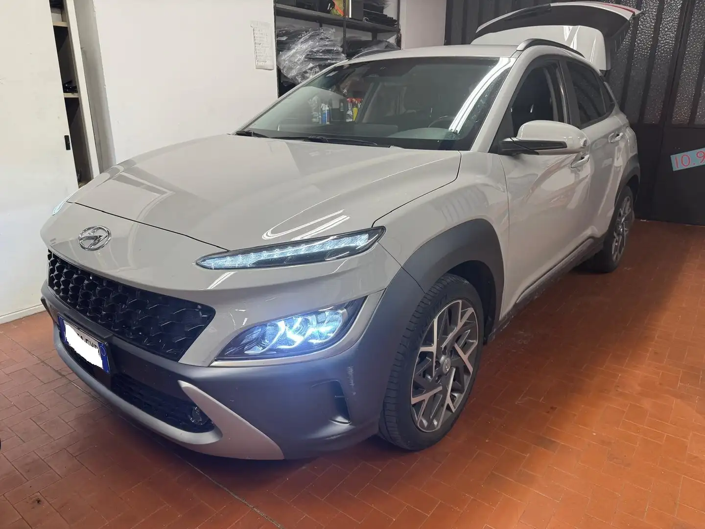 Hyundai KONA 1.6 gdi hev Xline Safety Pack 2wd 141cv dct Grau - 1
