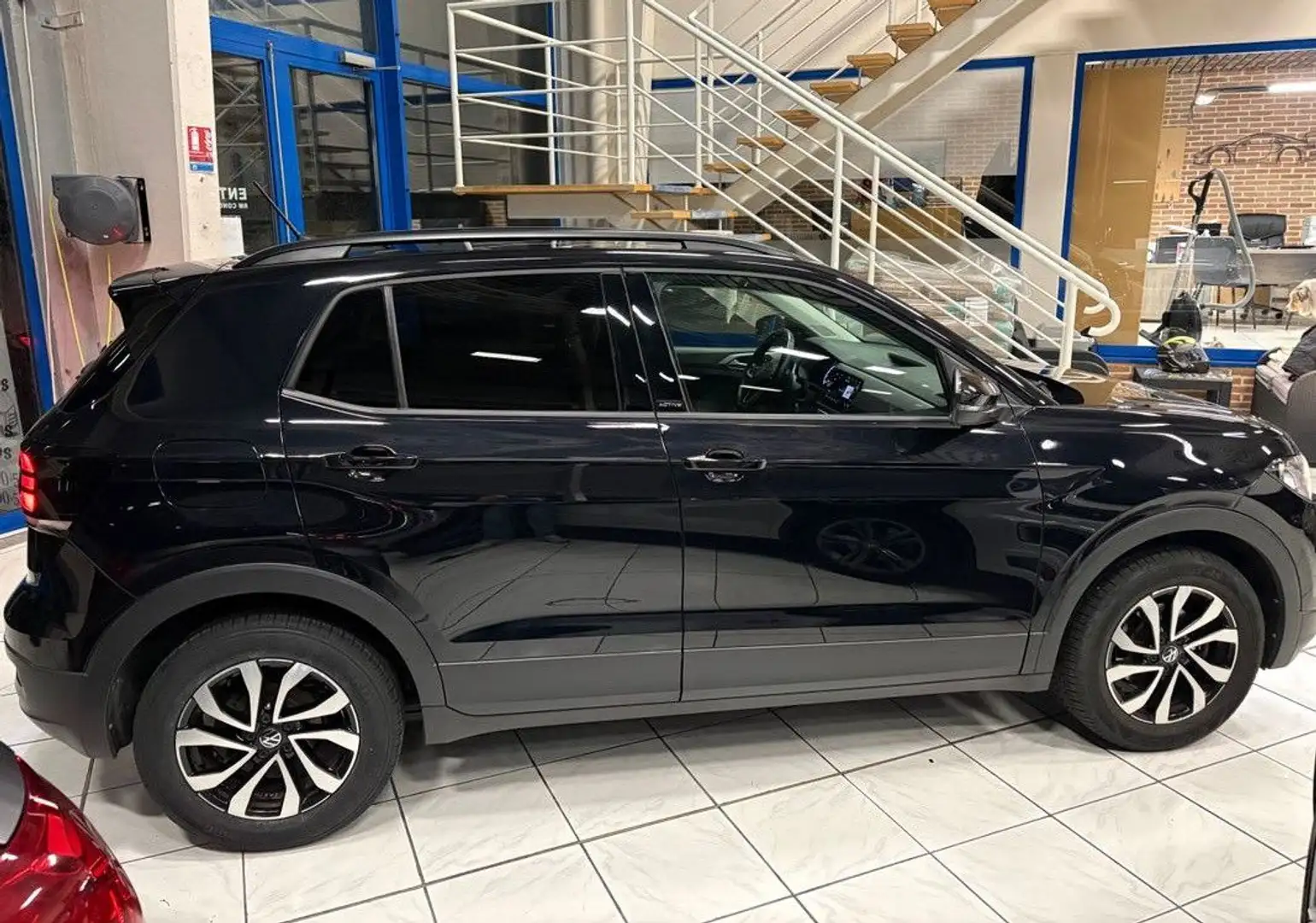 Volkswagen T-Cross 1.0 TSI DSG 110CH ACTIVE GPS-CARPLAY-JANTES ALU-RADAR DE RECUL Schwarz - 2