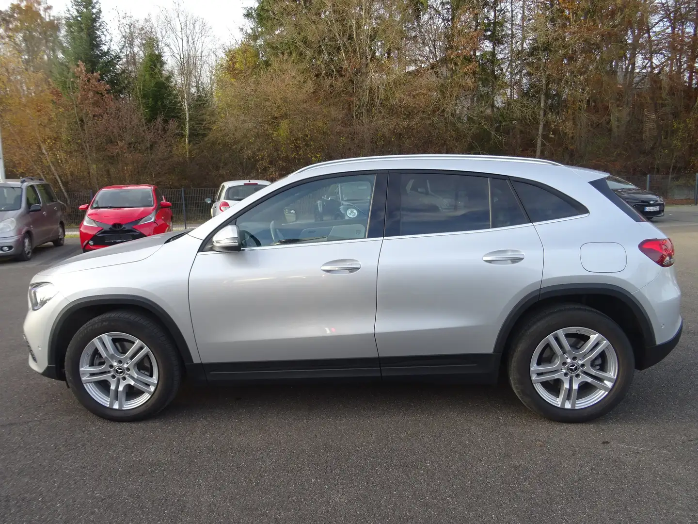 Mercedes-Benz GLA 250 GLA 250 4Matic (247.747) Grau - 2