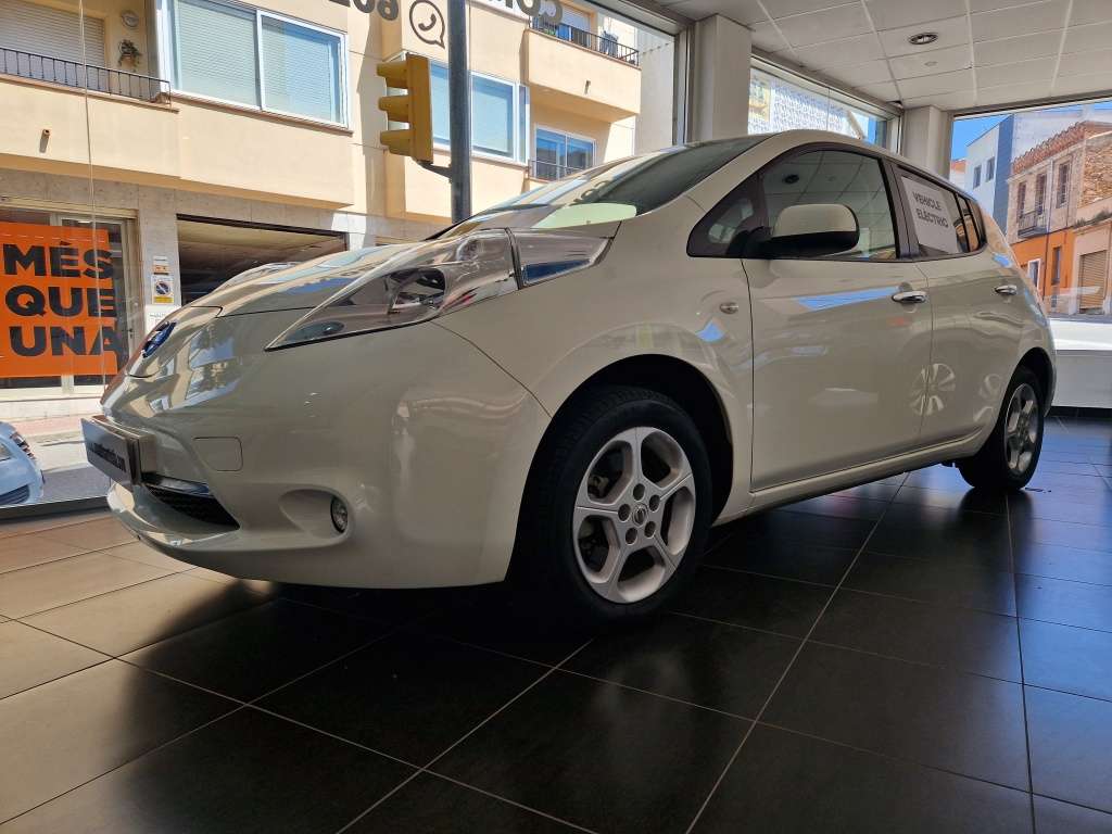 Nissan Leaf Tekna 30KWh - foto 1