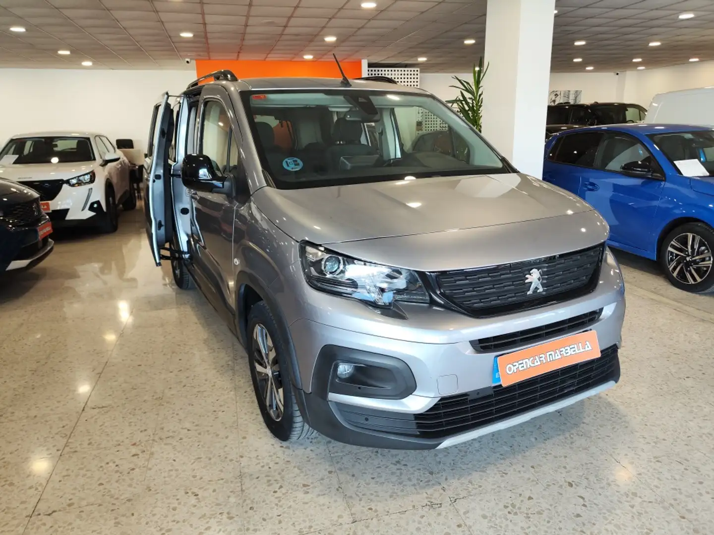 Peugeot Rifter 1.5BlueHDi S&S Standard GT Line 100 Grau - 1