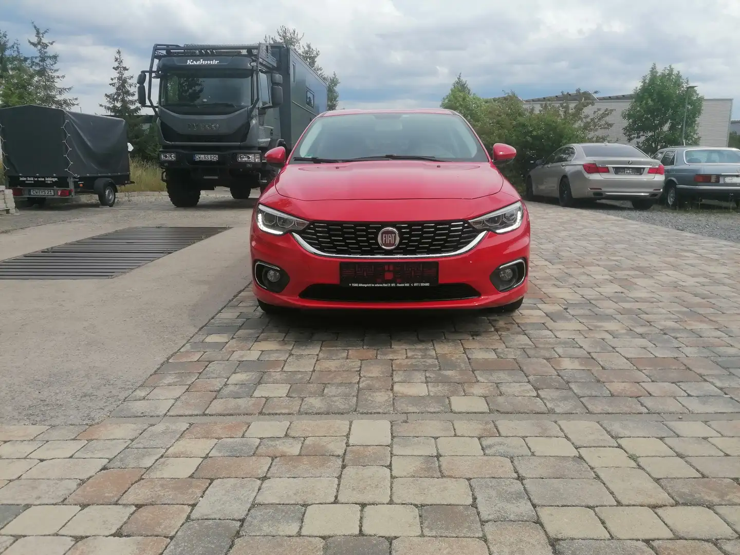 Fiat Tipo Lounge/Navi/Klimaautomatik/TÜV 09-2026/1 Hand Rot - 1