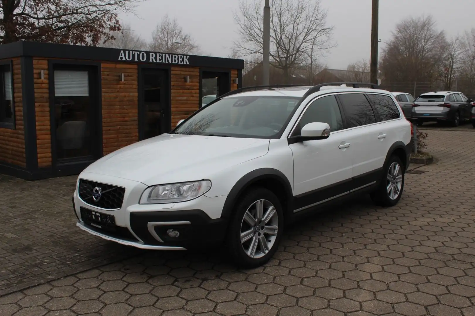 Volvo XC70 2.4 D5 AWD Automatik Summum Blanco - 1