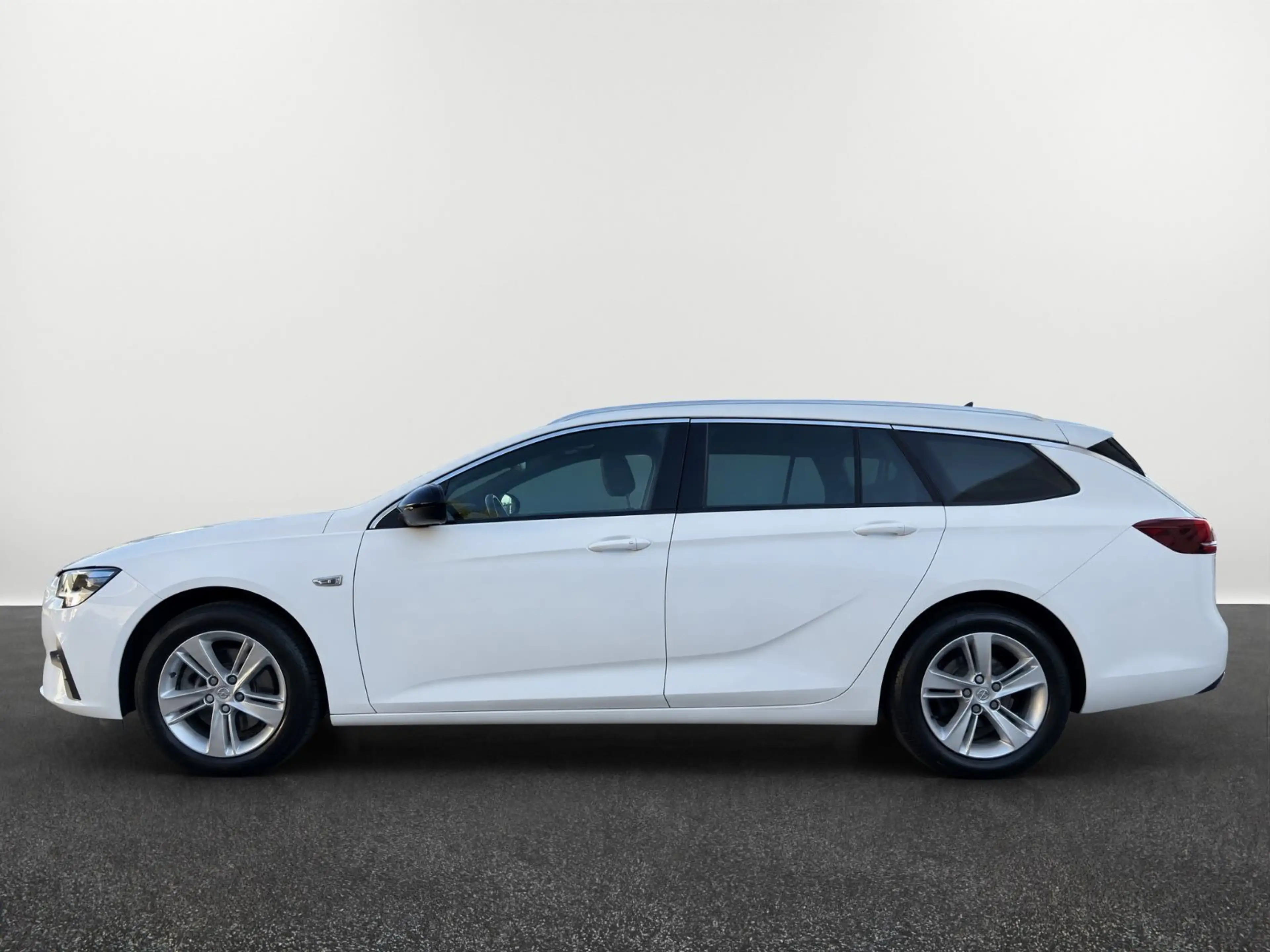 Opel Insignia B Sports Tourer*AHK*LEDER*HUD*ACC*KAMER — photo 2