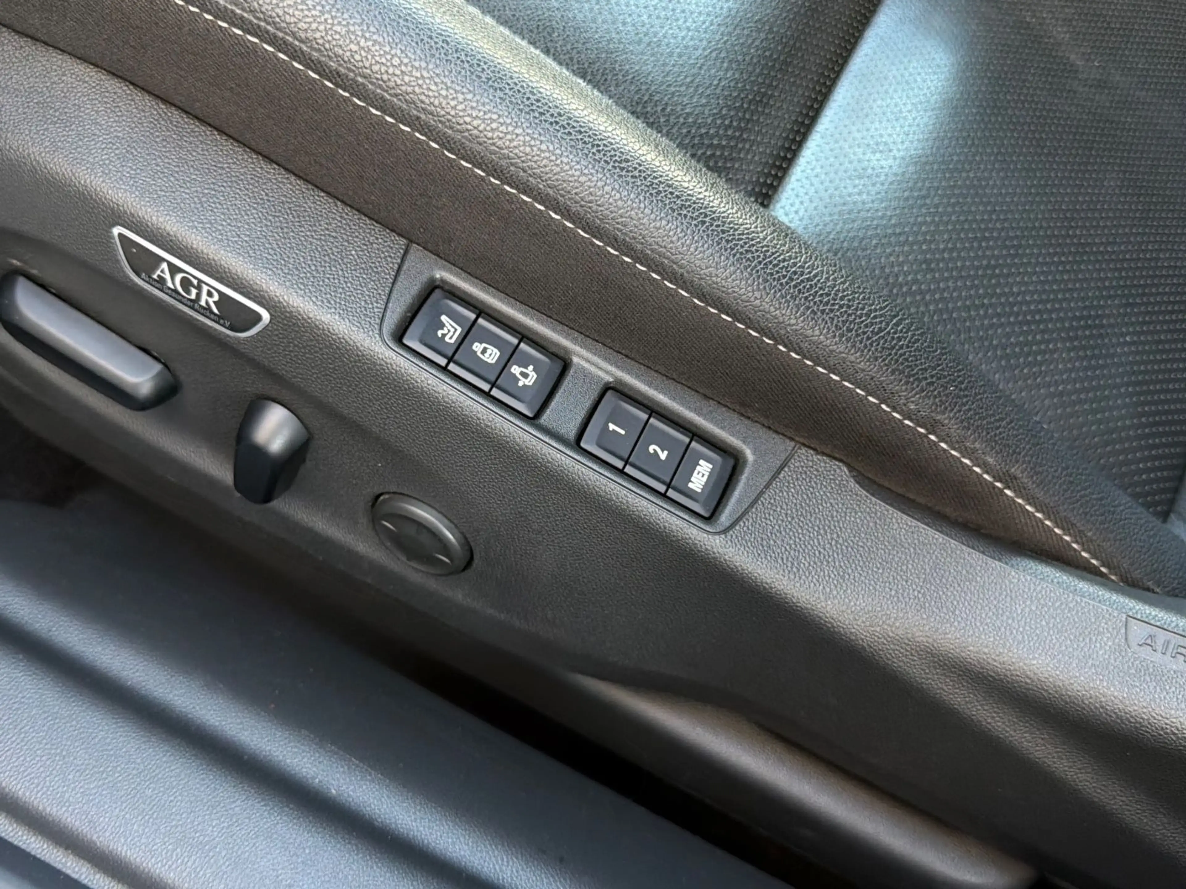 Opel Insignia B Sports Tourer*AHK*LEDER*HUD*ACC*KAMER — photo 5