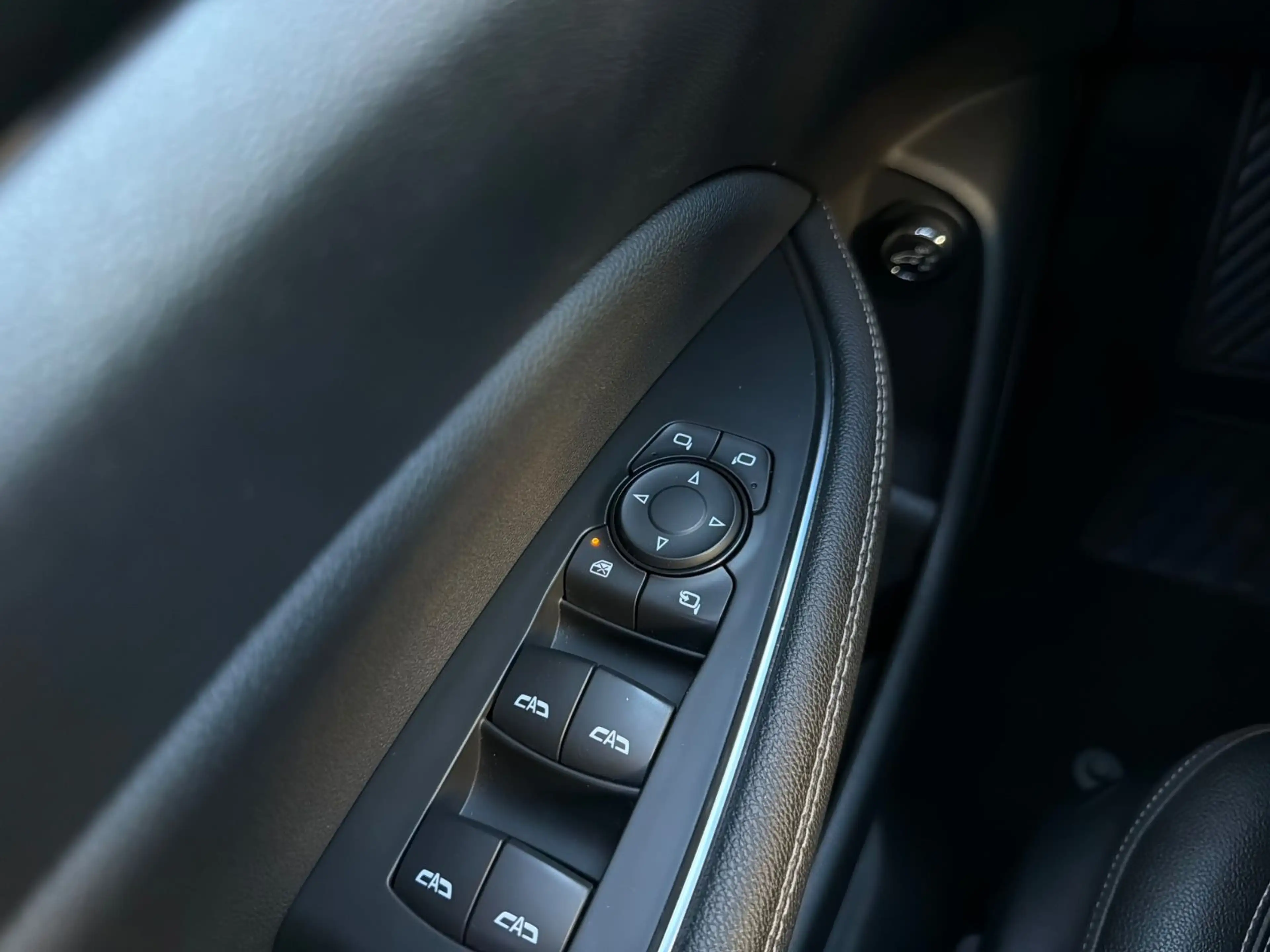 Opel Insignia B Sports Tourer*AHK*LEDER*HUD*ACC*KAMER — photo 14