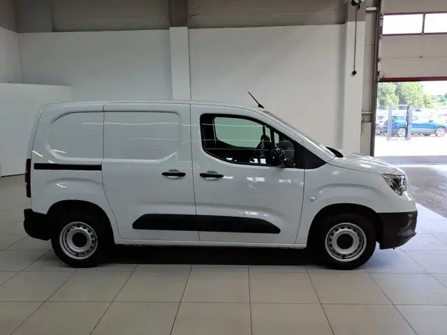 Opel Combo view 3