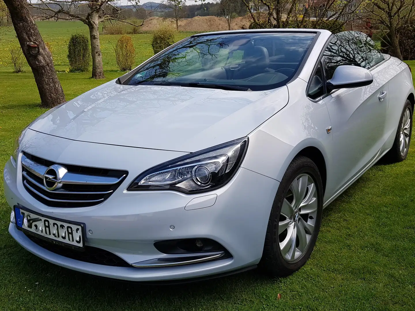 Opel Cascada Cascada 1.6 SIDI Turbo ecoFLEX Innovation Silber - 2