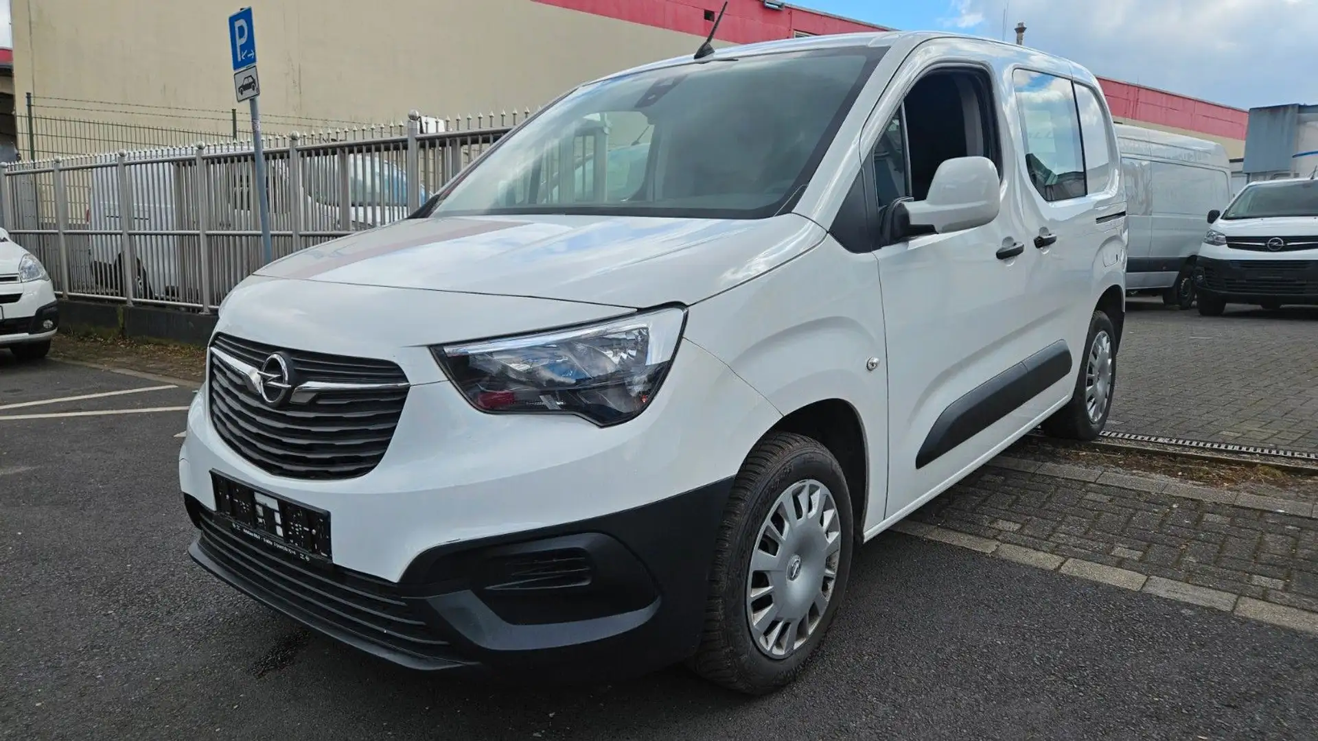 Opel Combo COMBO 1.5D E CARGO ERH.NUTZL NAVI AC VERGLAST Fehér - 1