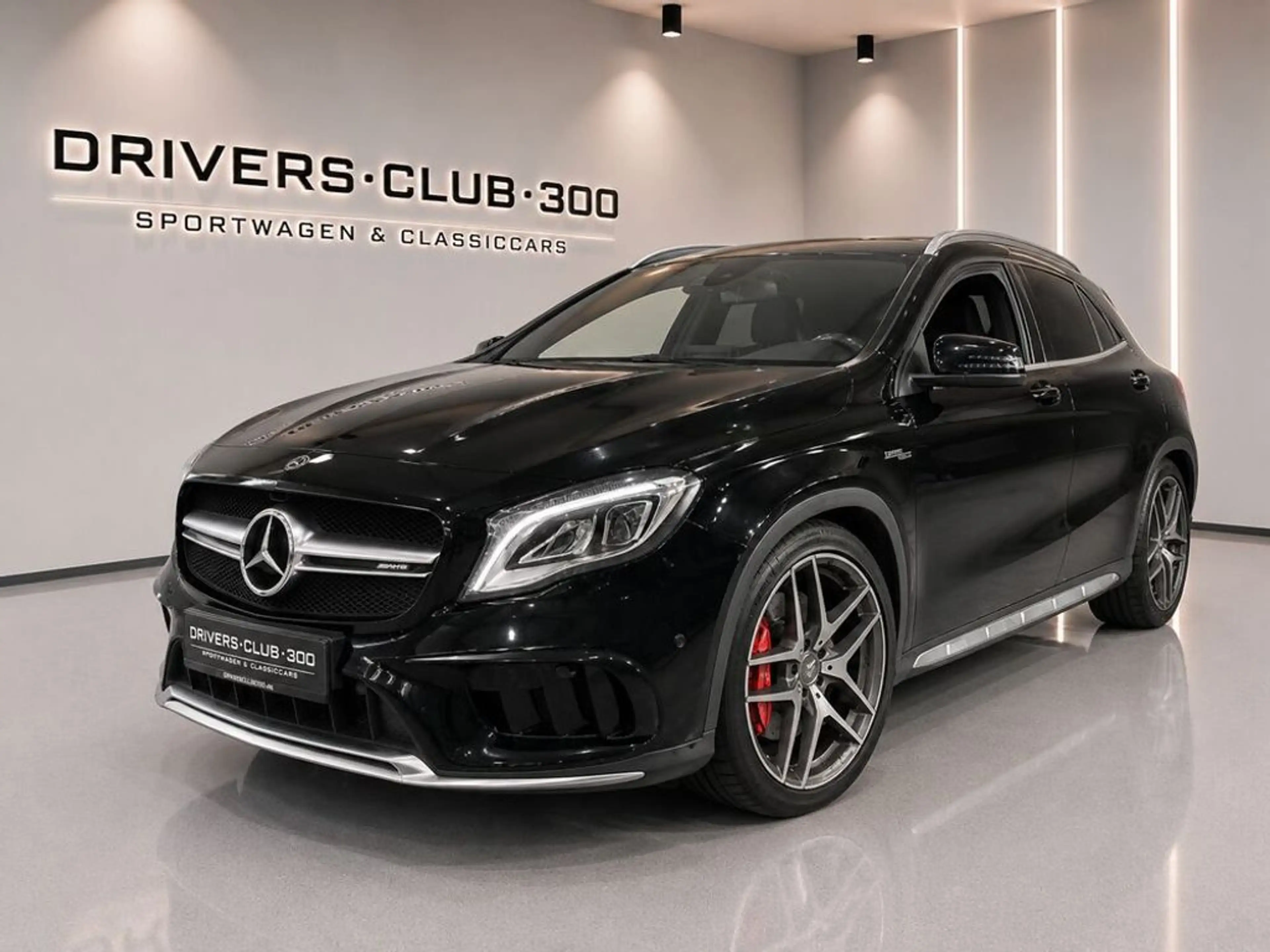 Mercedes-Benz GLA 45 AMG 4Matic (156.952), TOP ZUSTAND