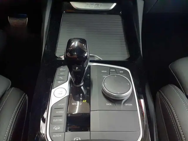 BMW X3 view 10