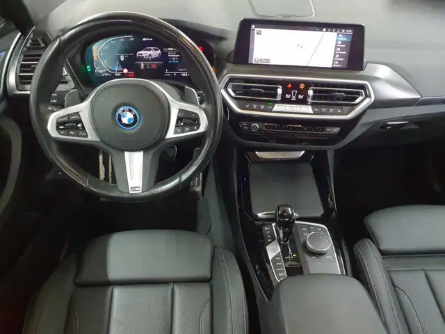 BMW X3 view 9