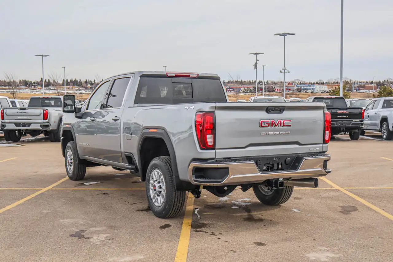 GMC Sierra 2500HD снимка GMC Sierra 2500HD