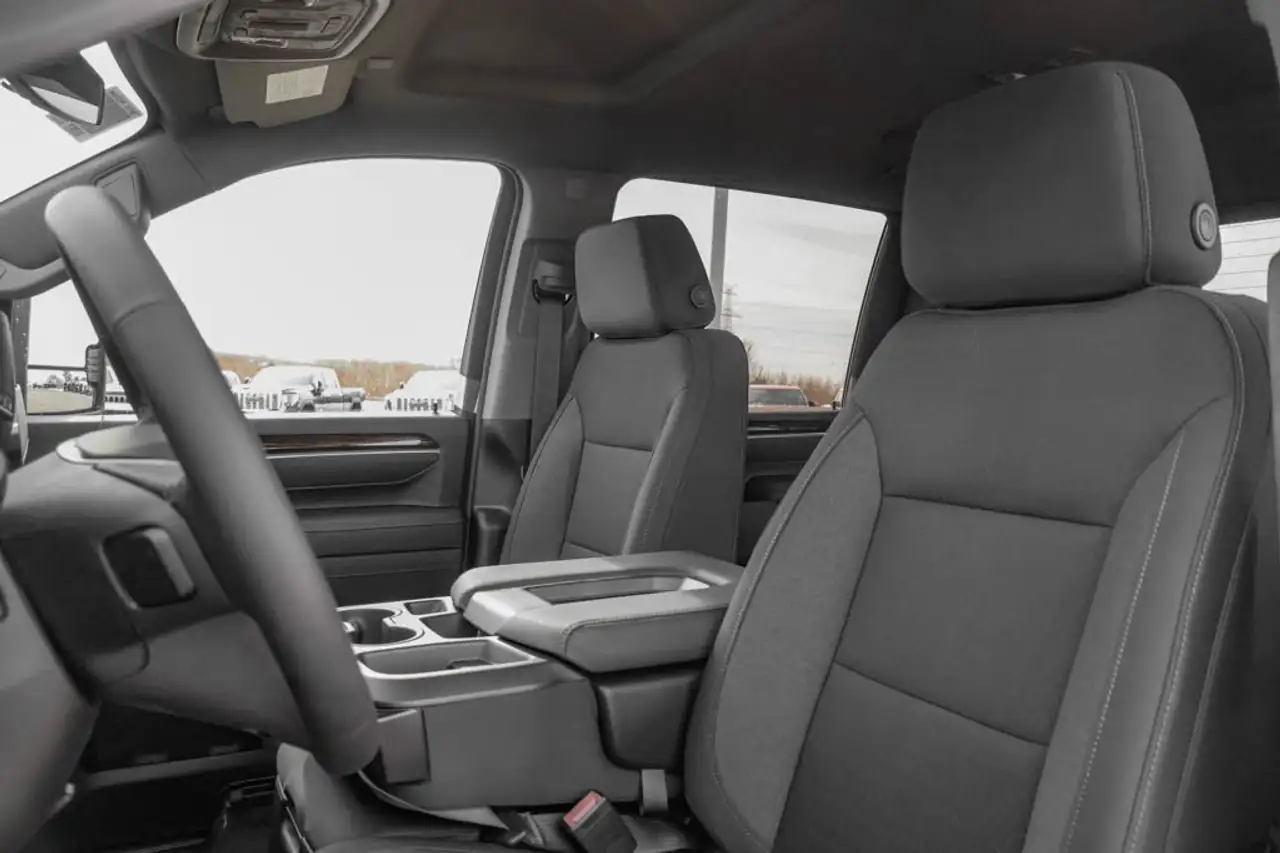 GMC Sierra 2500HD снимка GMC Sierra 2500HD
