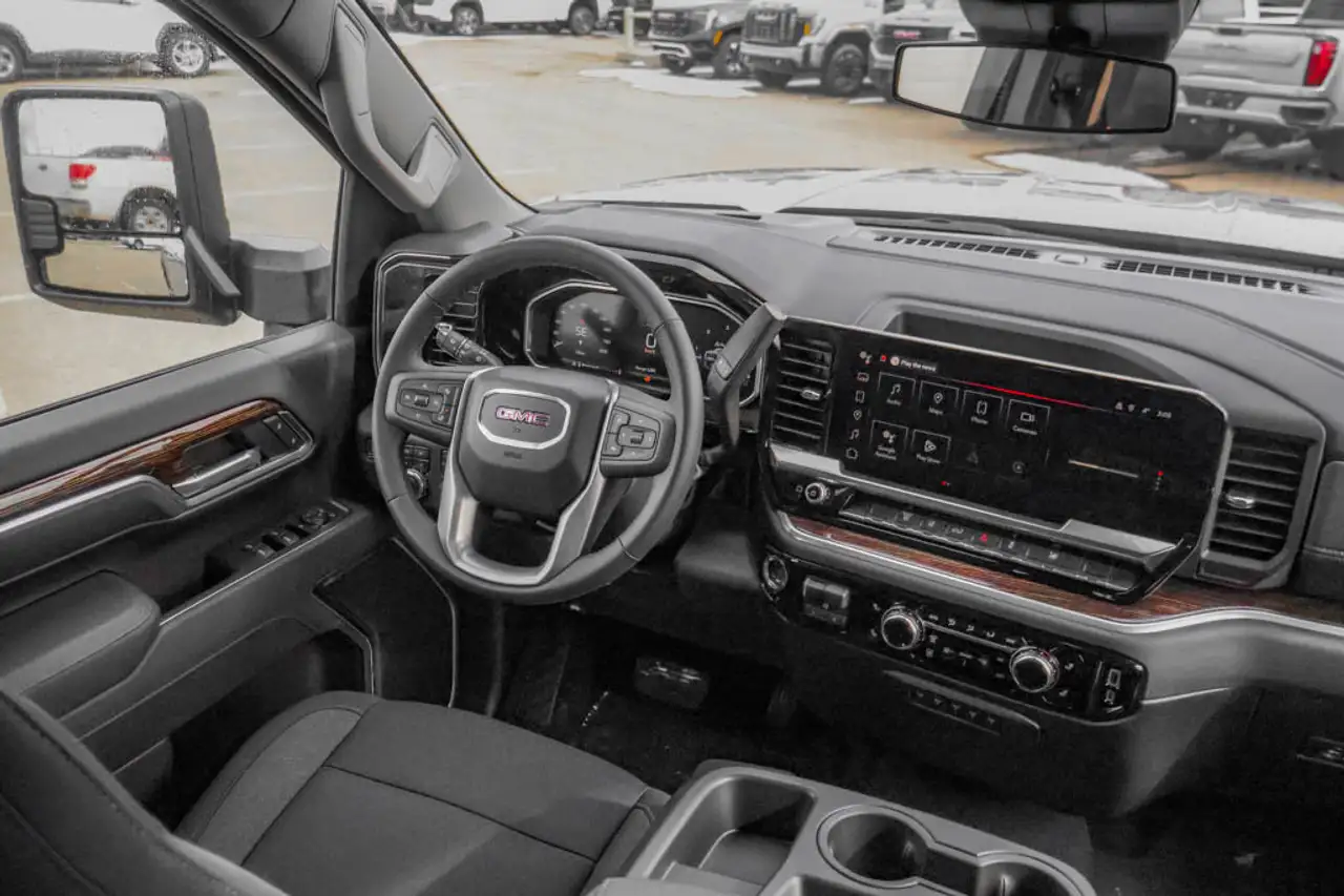 GMC Sierra 2500HD снимка GMC Sierra 2500HD