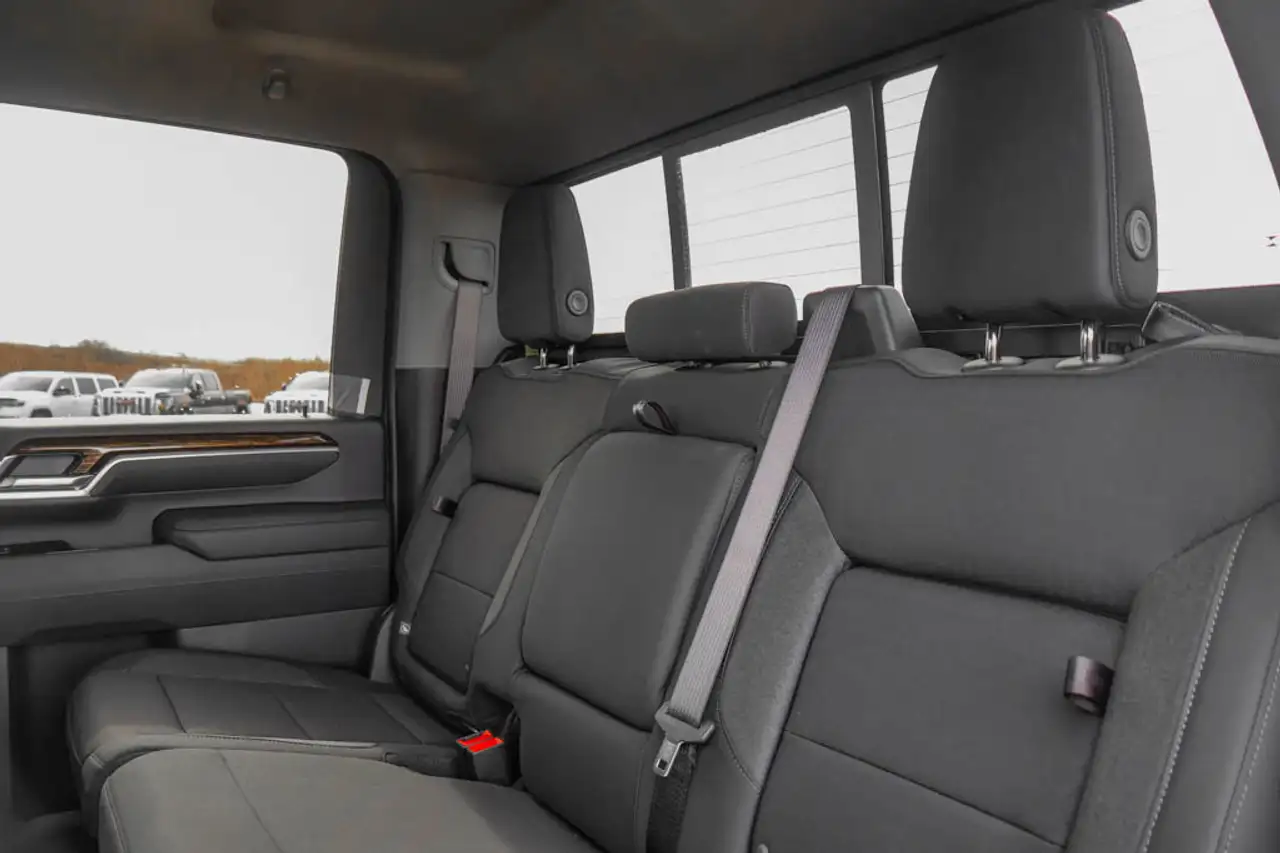 GMC Sierra 2500HD снимка GMC Sierra 2500HD