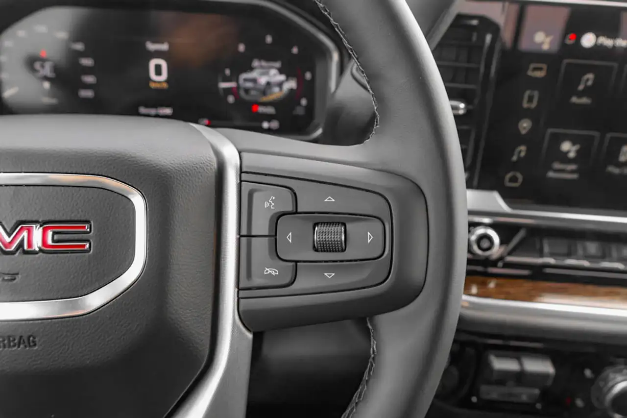 GMC Sierra 2500HD снимка GMC Sierra 2500HD