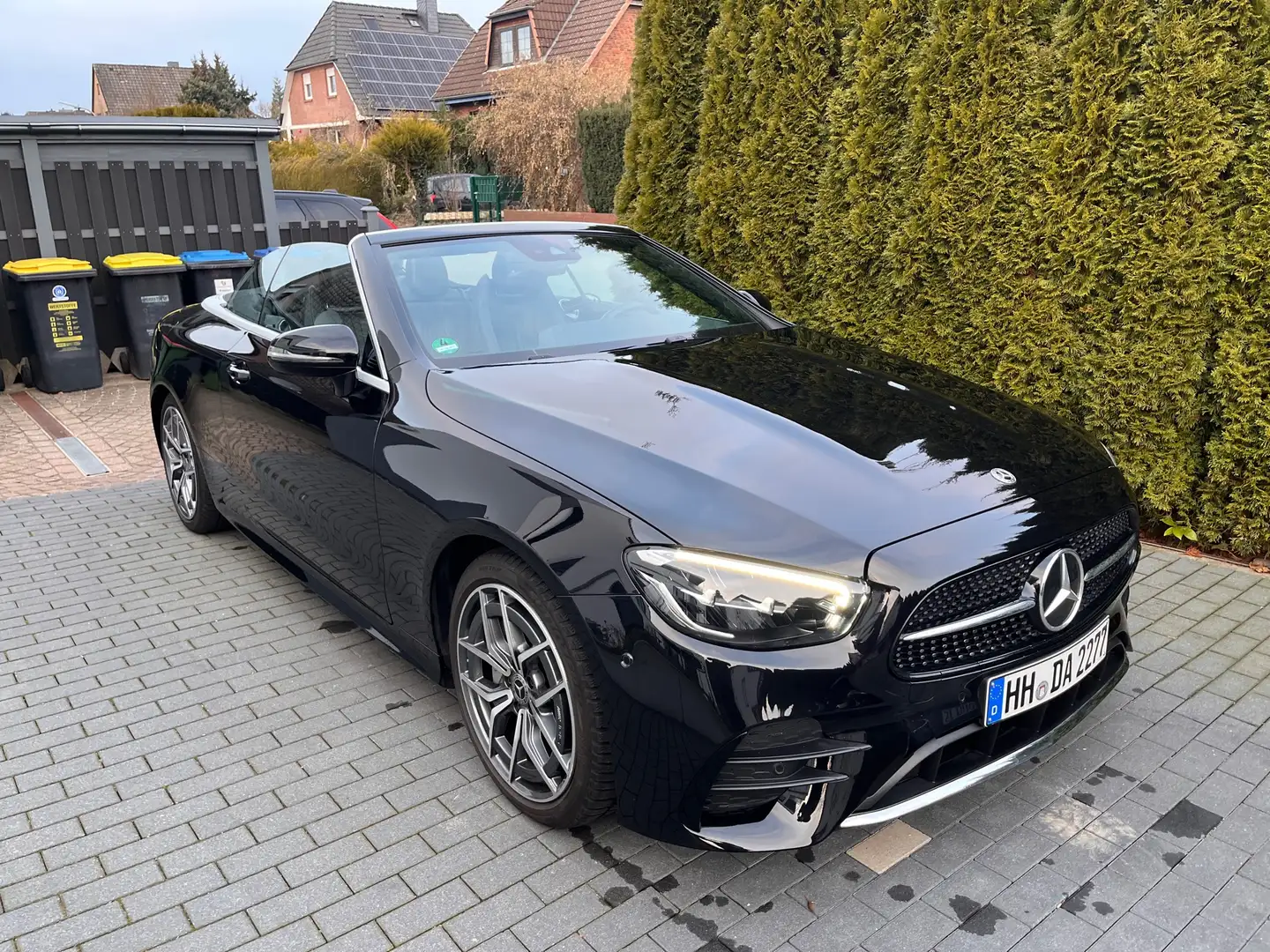 Mercedes-Benz E 200 Cabrio 9G-TRONIC AMG Line mit MB Garantie - 1