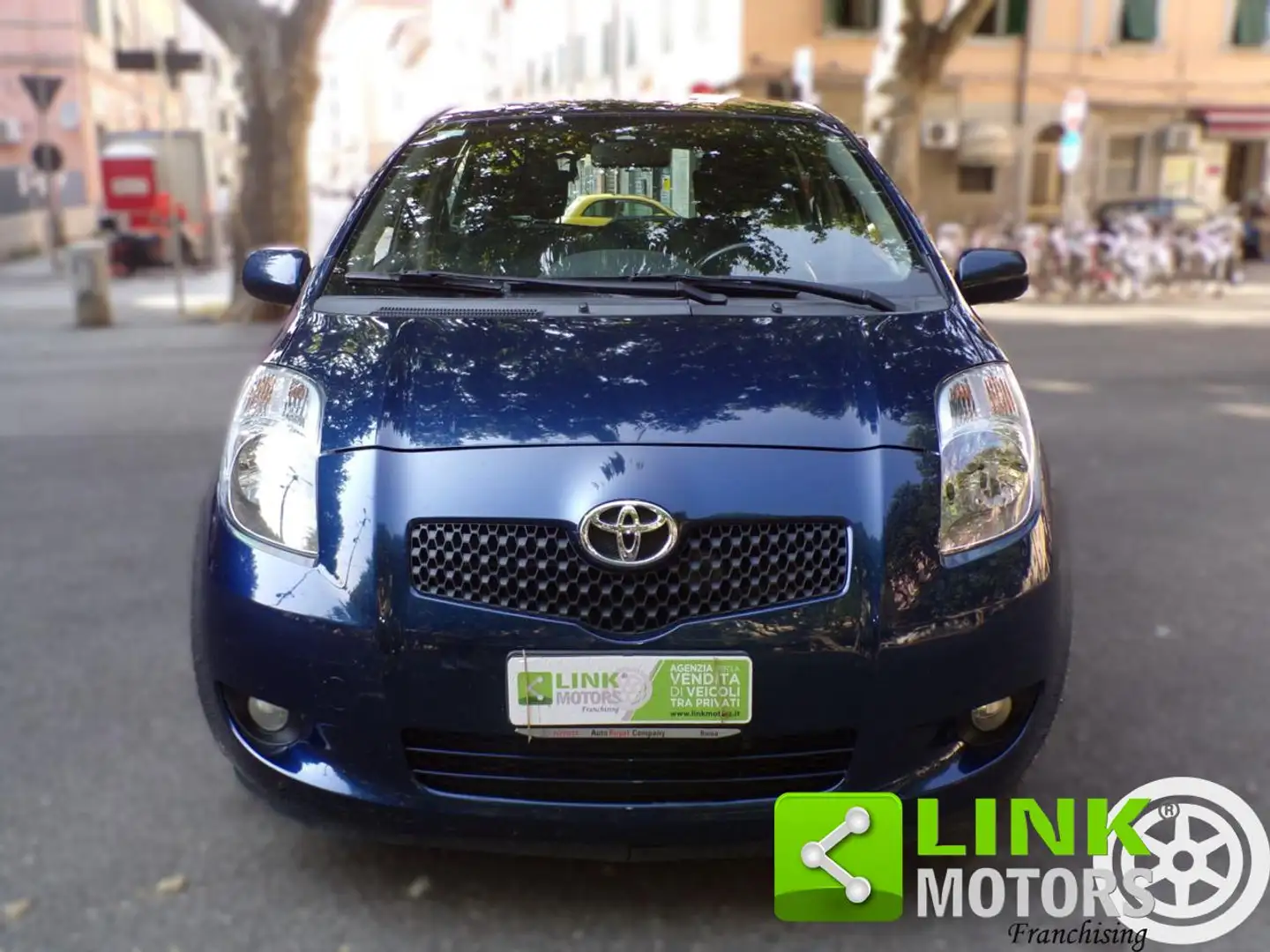 Toyota Yaris 1.4 D-4D 5 porte Solo PER NEOPATENTATI! Bleu - 2