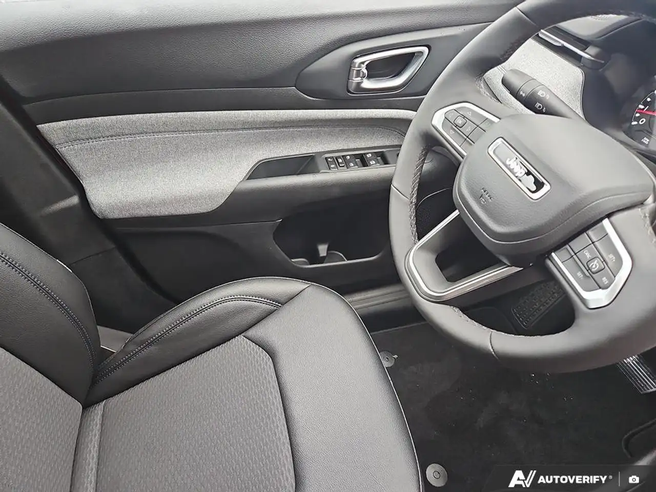 Jeep Compass снимка Jeep Compass