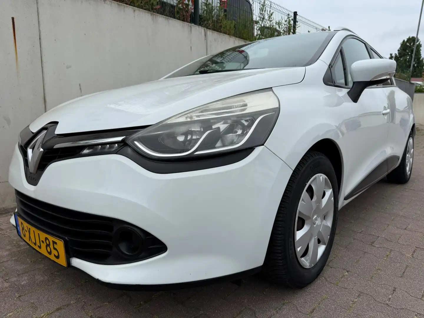 Renault Clio Estate 0.9 TCe Expression/NAVI/CRUISE/PDC/NAP/APK Wit - 2
