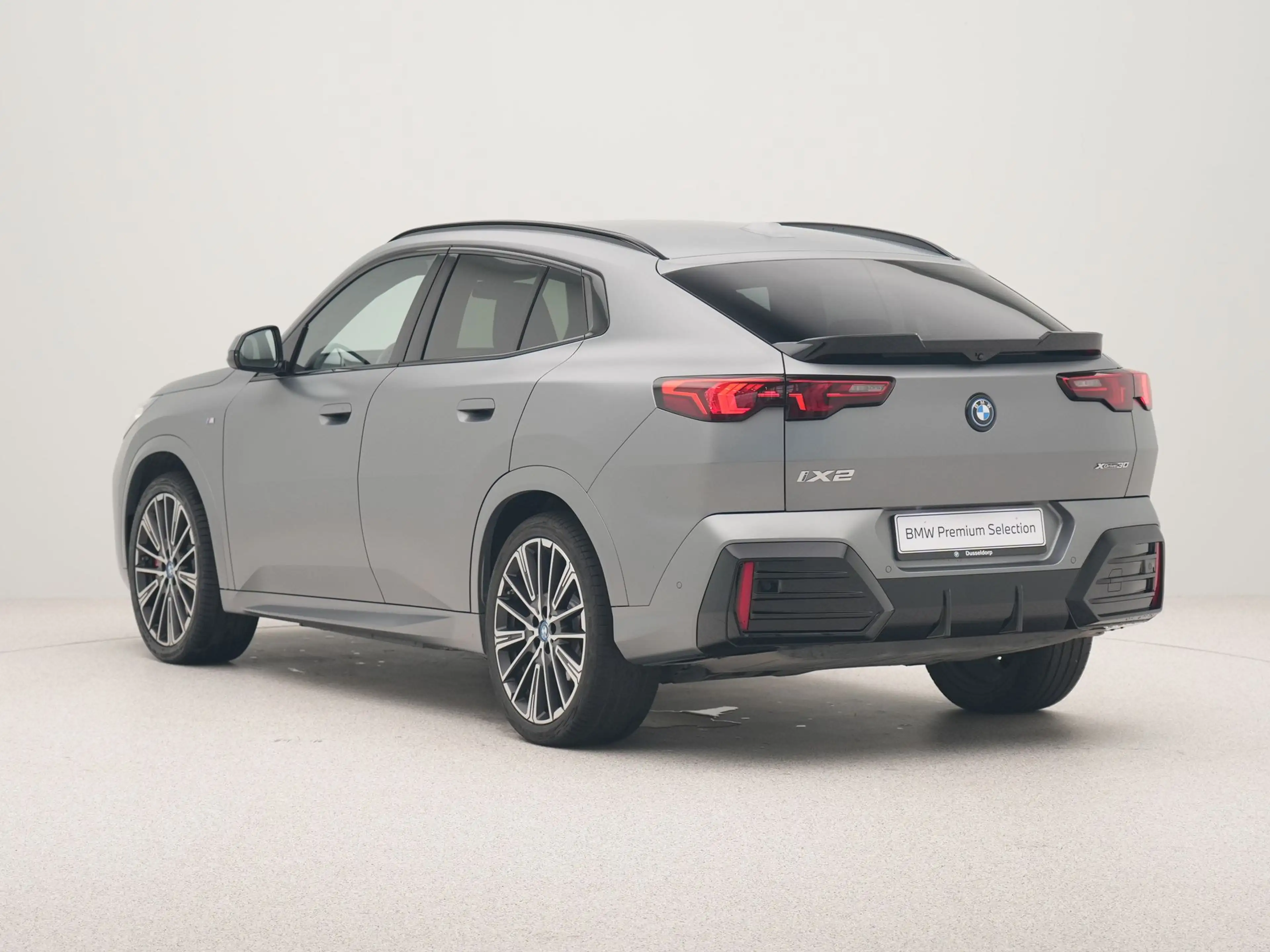 BMW iX2 xDrive30 67 kWh — photo 7