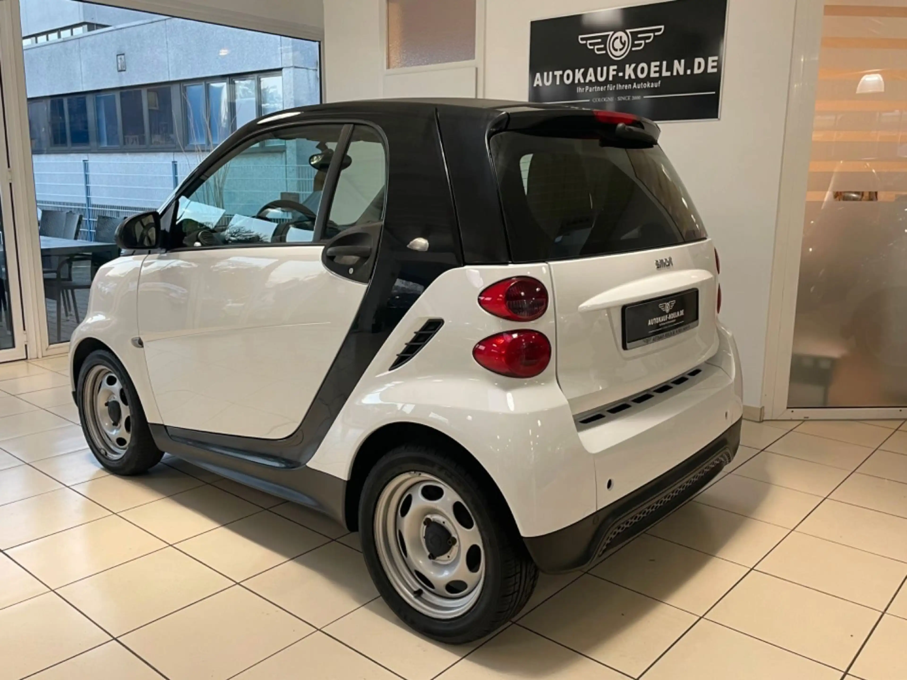 smart forTwo coupe pure/1.J Garantie/1.Hand — photo 2