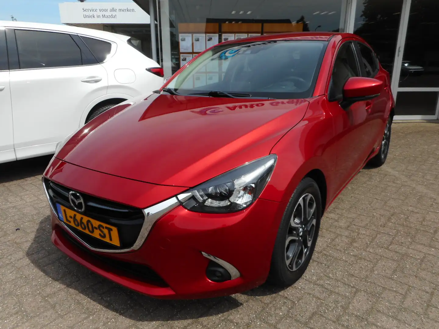 Mazda 2 1.5 Skyactiv-G GT-M Driver Pack Rouge - 2