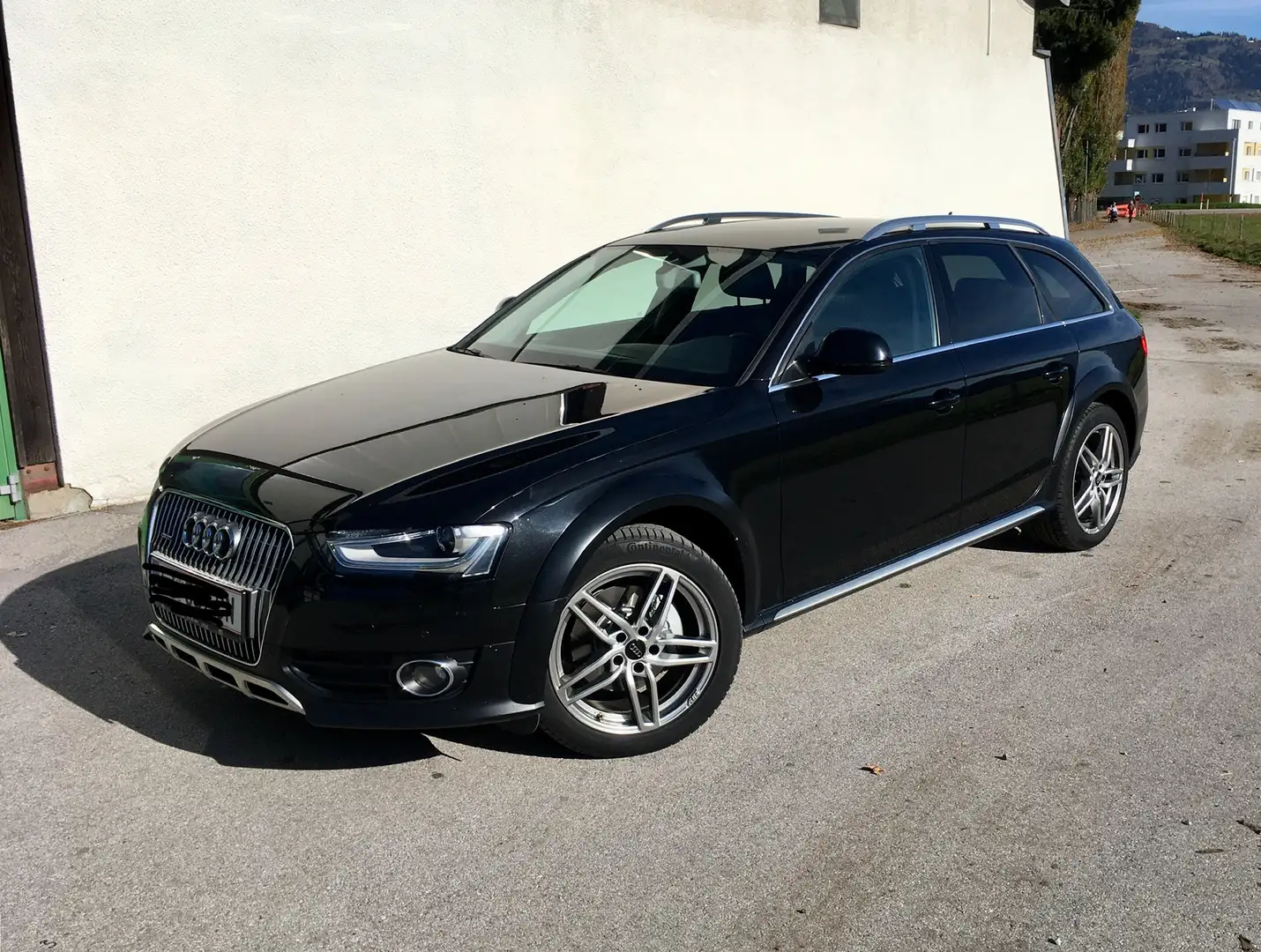 Audi A4 allroad 3,0 TDI quattro DPF S-tronic - 1