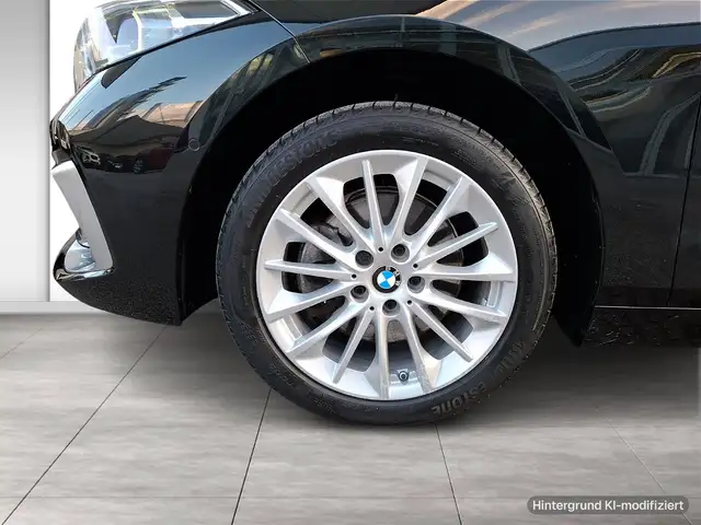 BMW 1 Series view 6