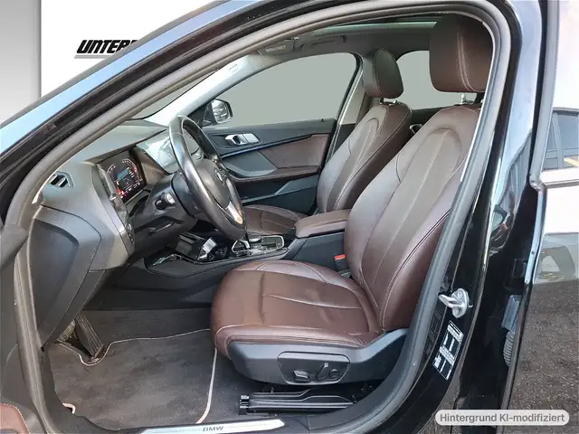BMW 1 Series view 10