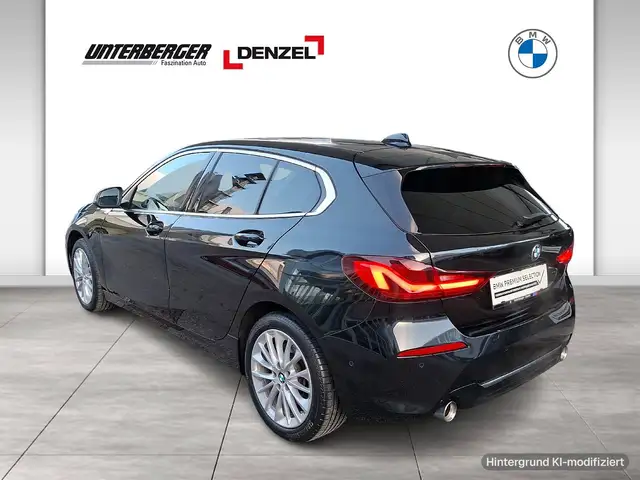 BMW 1 Series view 4