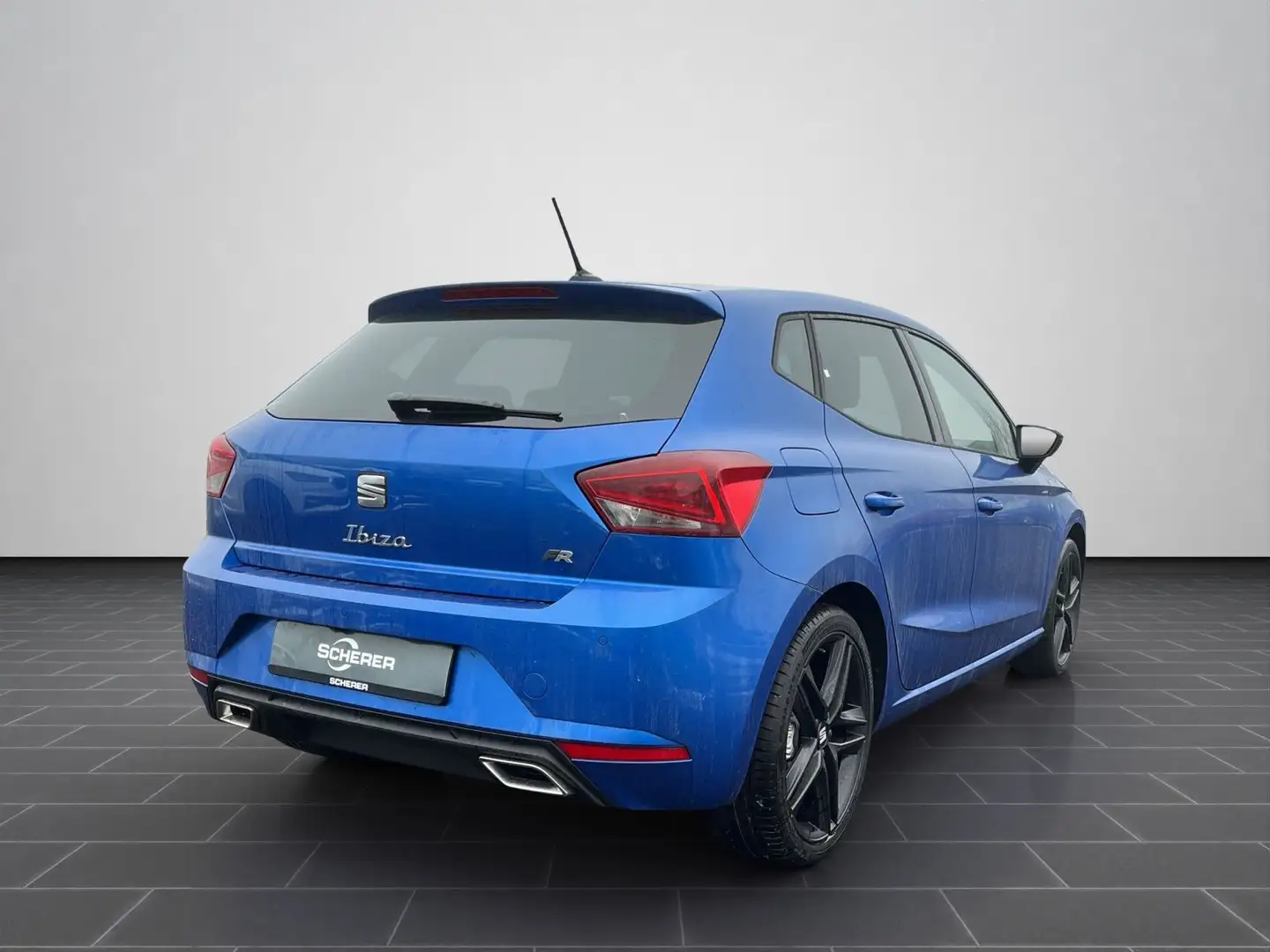 SEAT Ibiza FR Blau - 2