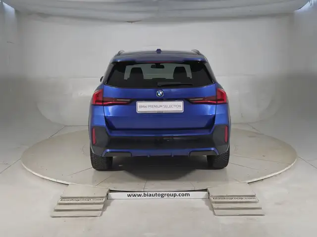 BMW X1 view 4