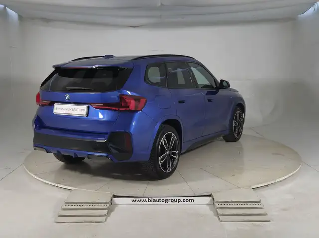 BMW X1 view 5
