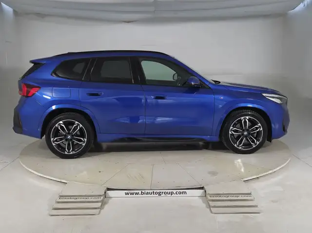 BMW X1 view 6