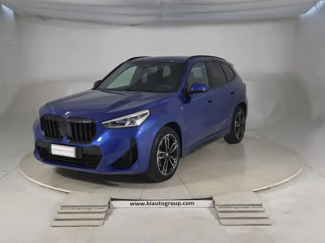 BMW X1 main image