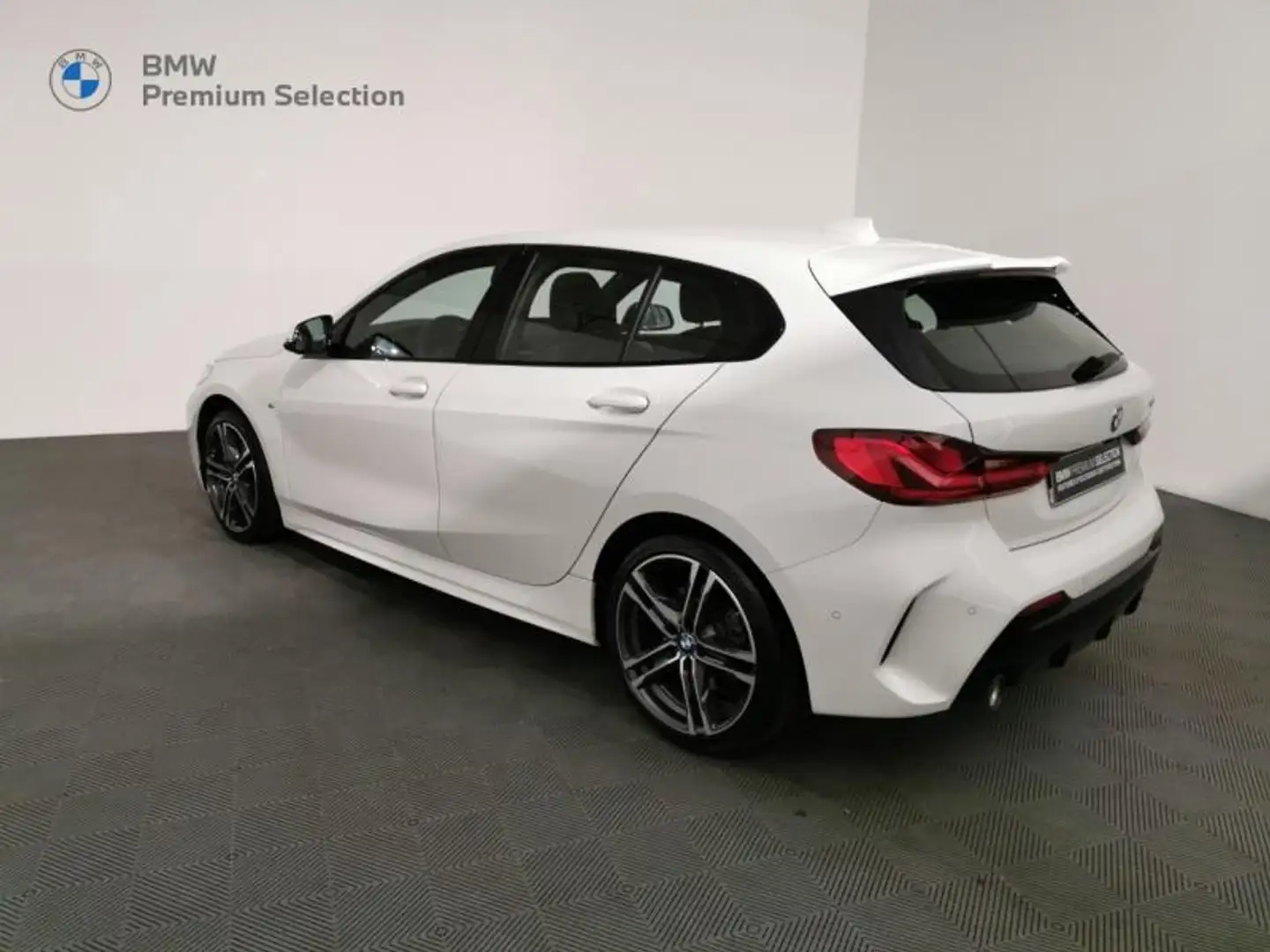 BMW 120 120iA 178ch M Sport DKG7 9cv Blanc - 2