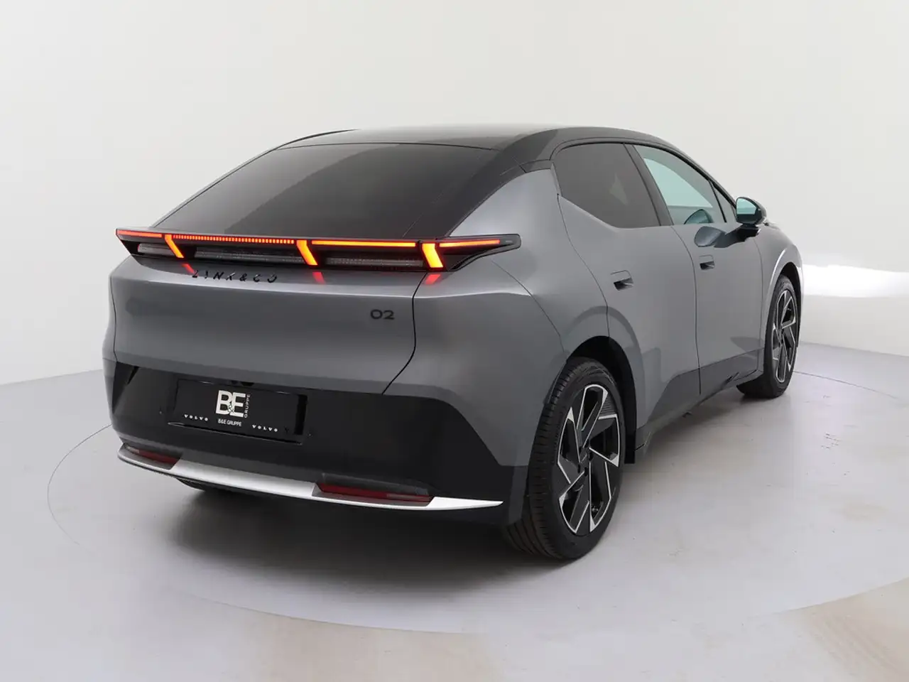 Lynk & Co 02