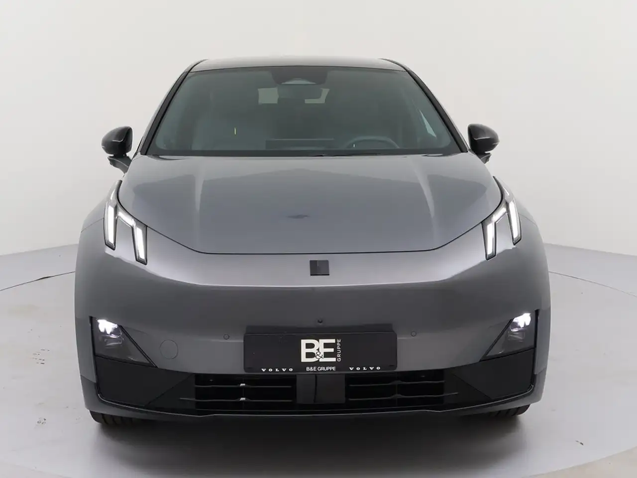 Lynk & Co 02
