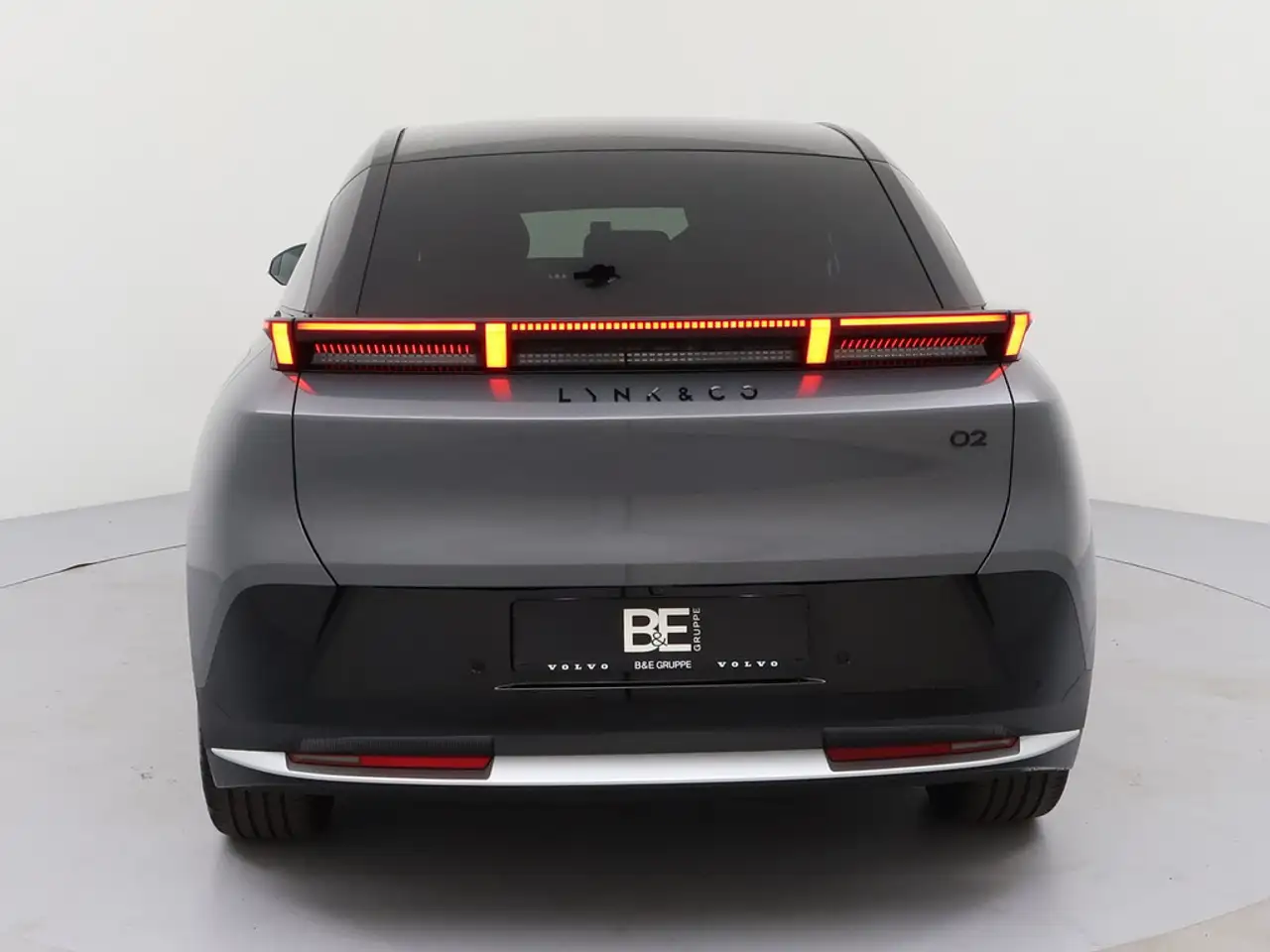 Lynk & Co 02
