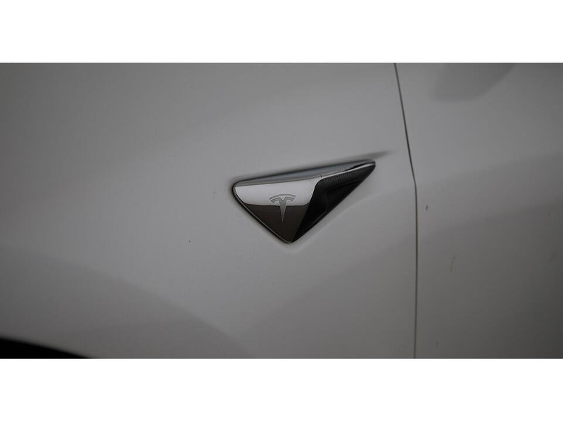 Tesla Model 3 AWD Aut LED SKY LEDER RADAR NAVI R-CAM — photo 15