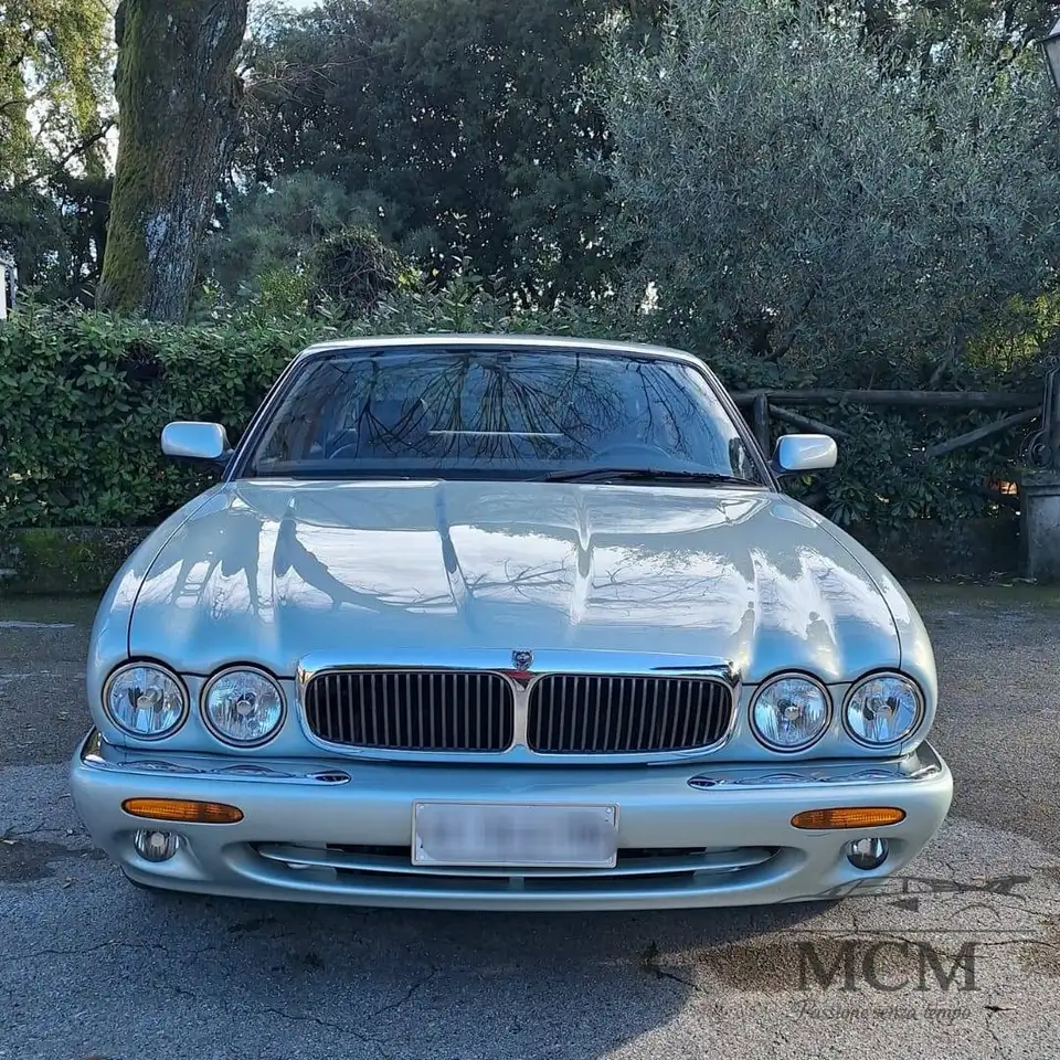 Jaguar XJ8 3.2 . V8 Executive - Automatica - PARI AL NUOVO, foto 6