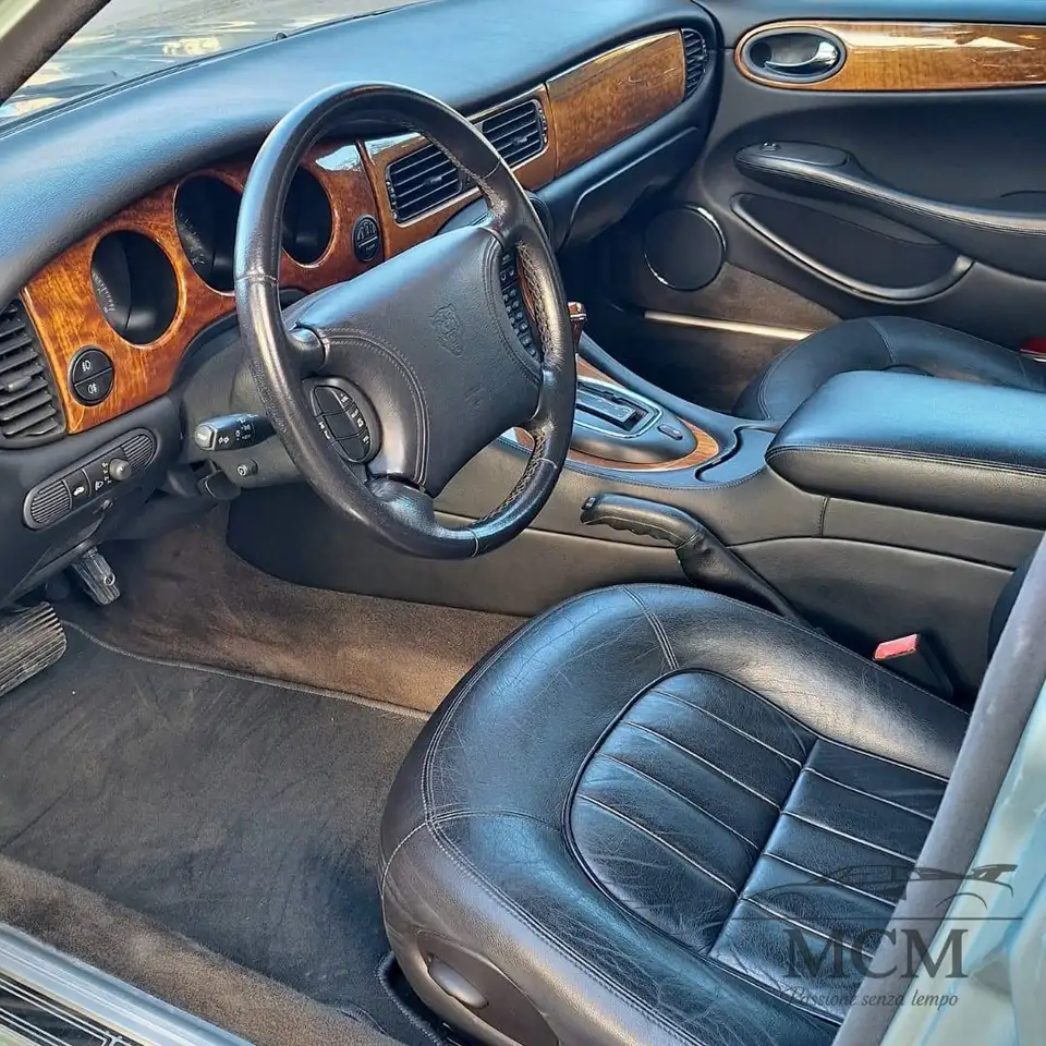 Jaguar XJ8 3.2 . V8 Executive - Automatica - PARI AL NUOVO, foto 7