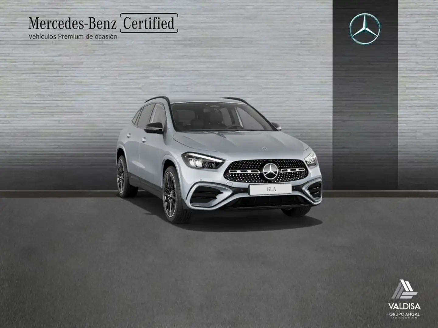 Mercedes-Benz GLA 200 - 2