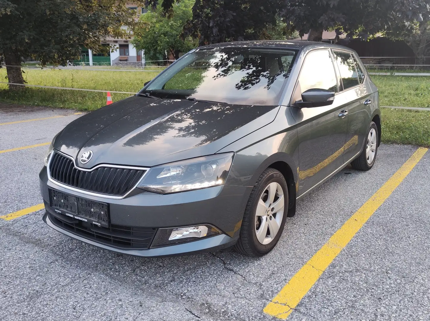 Skoda Fabia Ambition Grau - 1